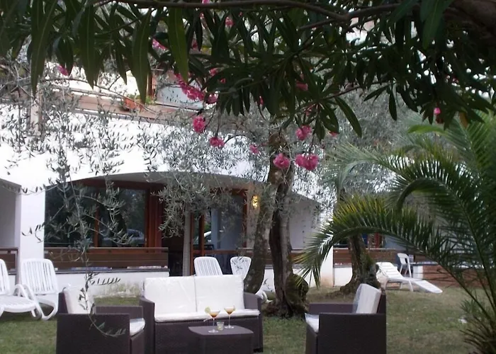 Hotel Laura Christina 3*