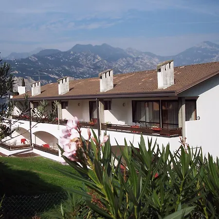 Hotel Laura Christina 3*