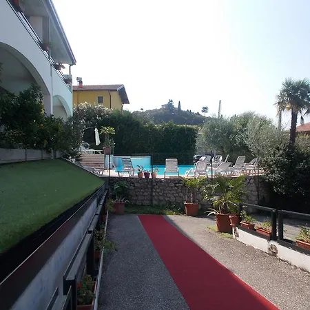 Hotel Laura Christina 3*