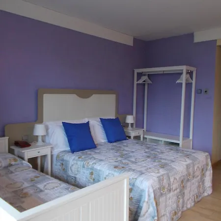 劳拉克里斯蒂娜酒店 酒店 3*