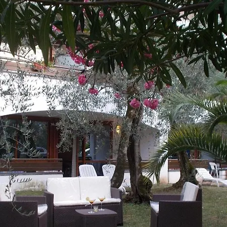 劳拉克里斯蒂娜酒店 酒店 马尔切西内