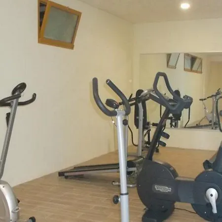 劳拉克里斯蒂娜酒店 3*