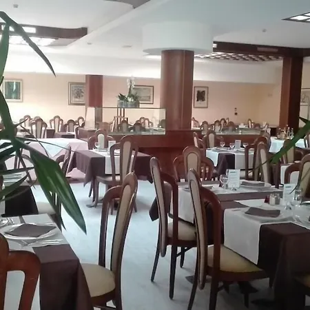 劳拉克里斯蒂娜酒店 3* 马尔切西内