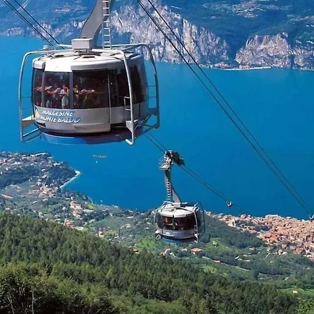 劳拉克里斯蒂娜酒店 3* 马尔切西内