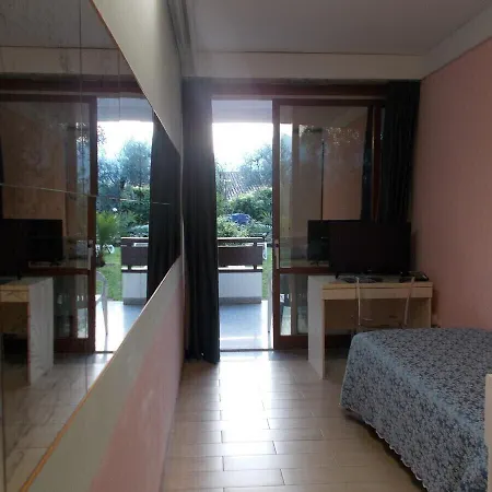 酒店 劳拉克里斯蒂娜酒店