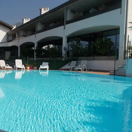 酒店 劳拉克里斯蒂娜酒店