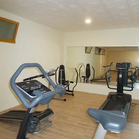 劳拉克里斯蒂娜酒店 3* 马尔切西内