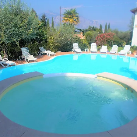 Laura Christina 3* Μαλτσεζίνε